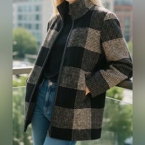 Pendleton black and cream coat, New with Tags, XS but fits bigger